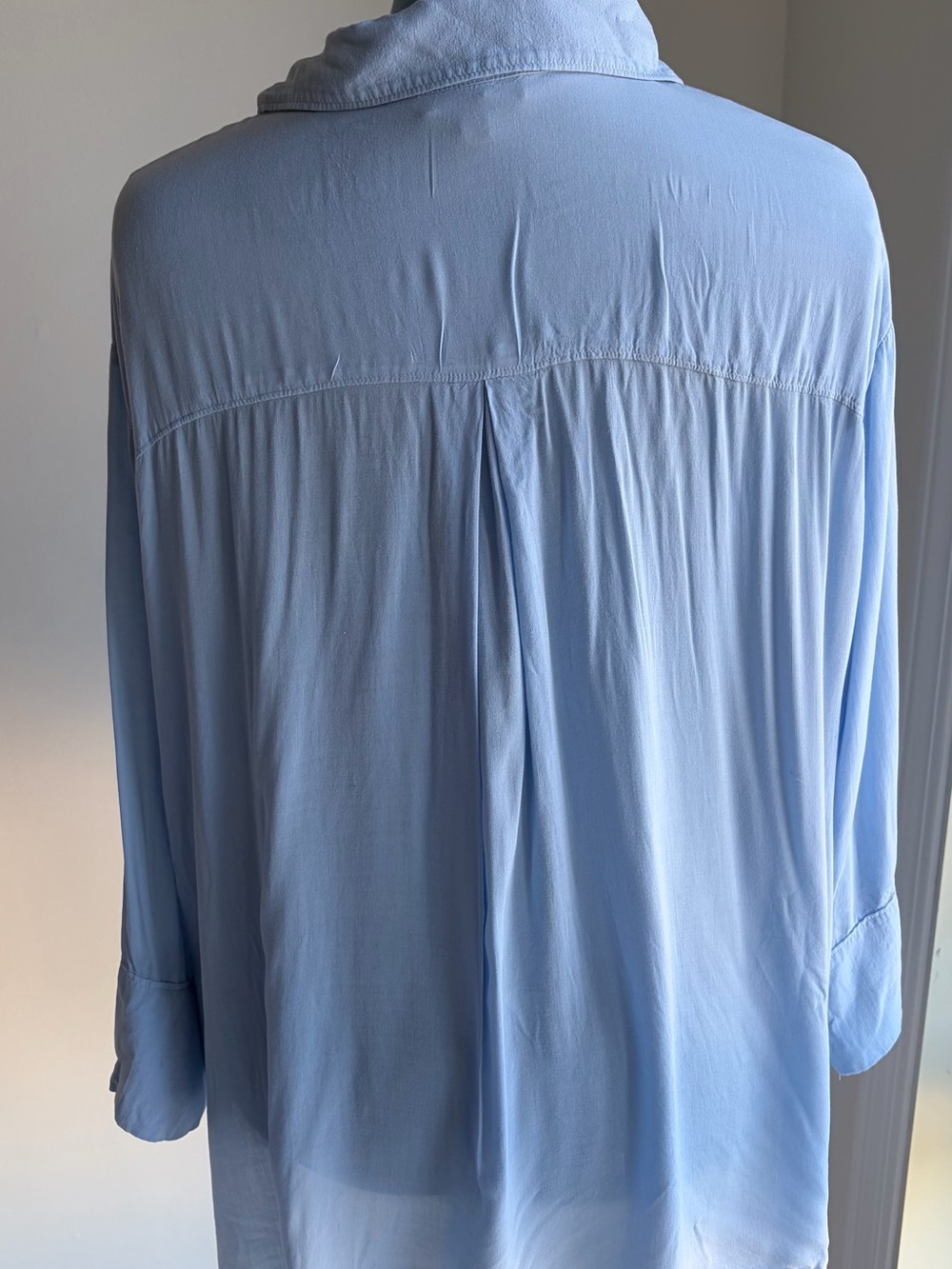 Universal standard button down - Picture 2 of 2